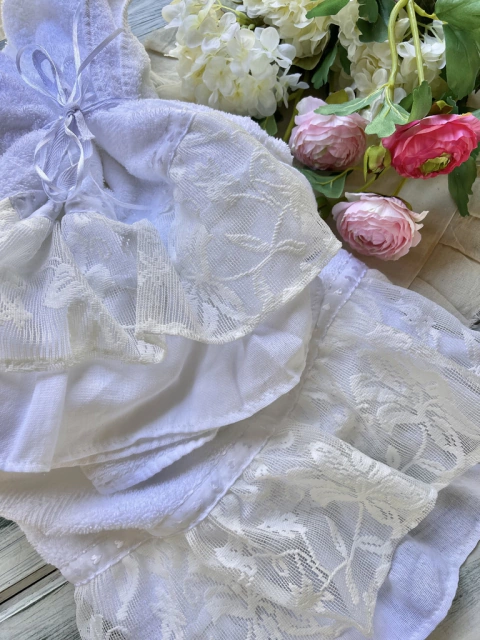 Juego de toalla y toallón blanco