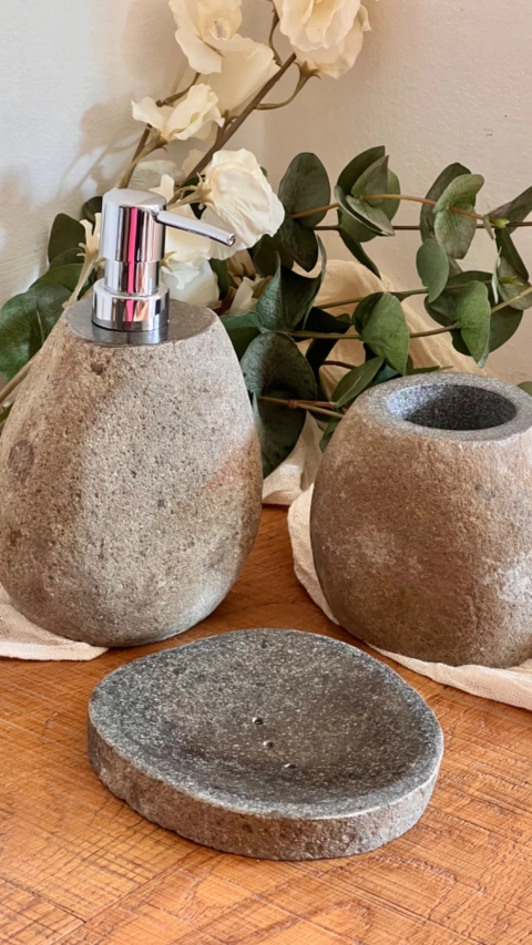 Set de baño de piedra