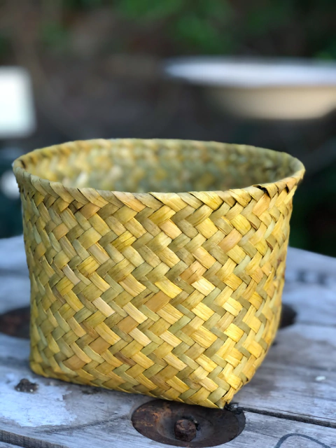 Canasto chico de fibras naturales