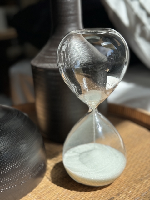 Reloj de arena blanca mediano 24x11 cm