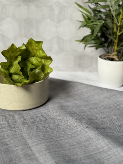 Mantel impermeable cuadrado gris oscuro 180 x 180cm