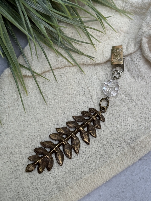 Pesa De Mantel Hoja Helecho Bronce