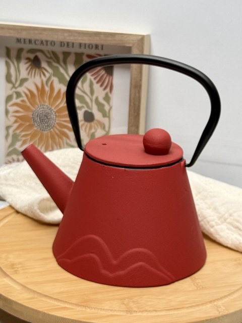 Tetera de hierro fundido color rojo - comprar online