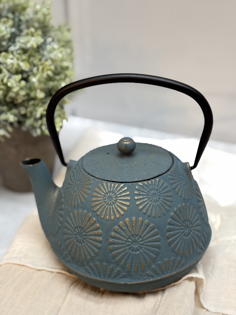 Tetera de Hierro Margarita - comprar online