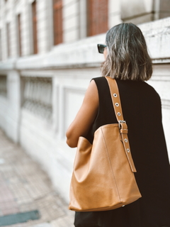 //PRE ORDER // tote CAPRI suela - comprar online