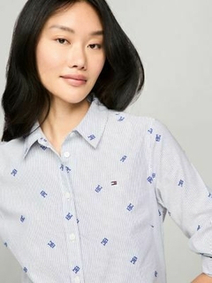 Camisa Feminina Tommy Hilfiger Classic Fit - TH83423 - Tamanho PP na internet