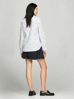 Camisa Feminina Tommy Hilfiger Classic Fit - TH83423 - Tamanho M - loja online