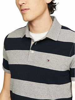 Camiseta Masculina Gola Polo Tommy Hilfiger Slim Fit Stretch - Cinza/Marinho - Tamanho G - comprar online