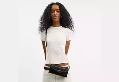 Bolsa Klare Wallet With Chain - Preta - comprar online