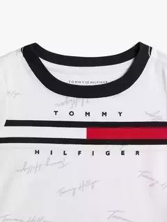 Camiseta Tommy Hilfiger Branco Detalhe - TH258 - Tamanho 18 meses - Mimos de Orlando