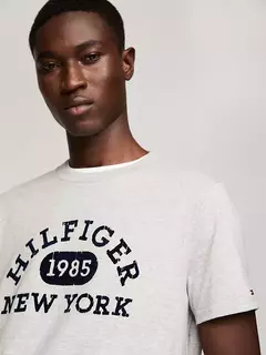 Camiseta Masculina Tommy Hilfiger Cinza Bordada- TH8254- Tamanho GG - Mimos de Orlando