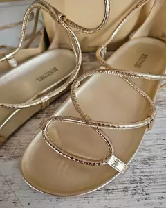 Papete Michael Kors Dourada 7.5 Usa / 36/37 Brasil - Mimos de Orlando
