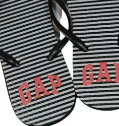 Chinelo Listrado Gap - Tamanho 7/8 USA - 36/37 Brasil na internet