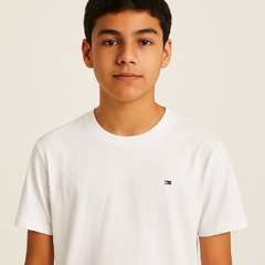 Camiseta Tommy Hilfiger Branca - TH9486 - Tamanho 4 - 5 anos