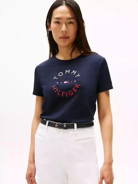 Camiseta Feminina Tommy Hilfiger Azul Marinho Logo Branco/Vermelho- TH0984- Tamanho M - comprar online