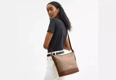 Bolsa Coach Ellie File Bag In Signature Canvas Gold/Tan/Brown - Mimos de Orlando