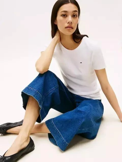 Camiseta Feminina Tommy Hilfiger Branca - TH008- Tamanho G na internet