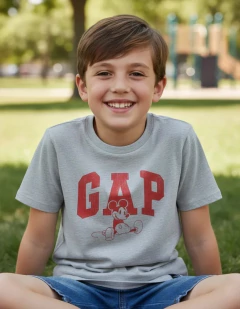 Camiseta Gap Cinza Mickey - GAP03- Tamanho 14 - 16 anos - comprar online