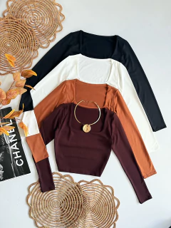 Cropped Poliamida Quadrado - comprar online