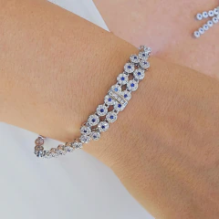 Pulseira Riviera Floral Zircônias Brancas e Miolo Tom Safira Folheada Ródio Branco