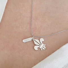 Colar Profissão Letras Banho Ródio Branco na internet