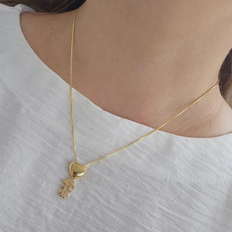 Colar Filha Cravejada Microzircônias Brancas Banho Ouro 18k