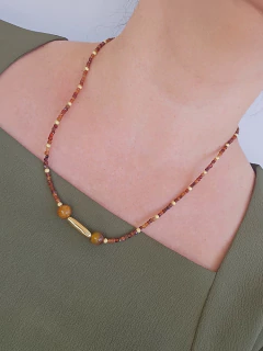 Colar Pedra Natural Estrela Marrom e Bolinhas Diamantadas Banho Ouro 18K na internet