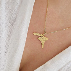 Colar Profissão Medicina Banho Ouro 18K na internet