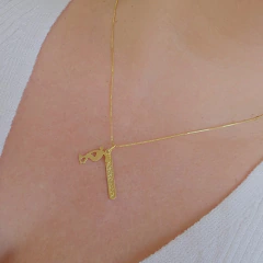 Colar Profissão Educação Física Banho Ouro 18K - Semijoias em Brincos, Colares, Anéis e Pulseiras | Lua Mia Semijoias