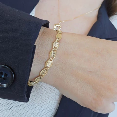 Pulseira Elos Chapinhas Texturizadas e Diamantadas Banho Ouro 18K - Semijoias em Brincos, Colares, Anéis e Pulseiras | Lua Mia Semijoias