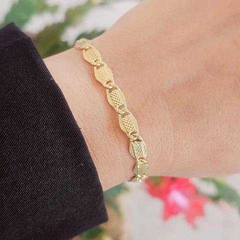 Pulseira Elos Chapinhas Texturizadas e Diamantadas Banho Ouro 18K