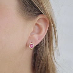 Brinco Argolinha Pedra Fusion Pink Cravejada Zircônias Brancas Banho Ouro 18K - loja online