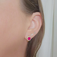 Brinco Argolinha Pedra Fusion Pink Cravejada Zircônias Brancas Banho Ouro 18K - Semijoias em Brincos, Colares, Anéis e Pulseiras | Lua Mia Semijoias