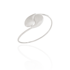 Bracelete Gota Curvada Banho Ródio Branco