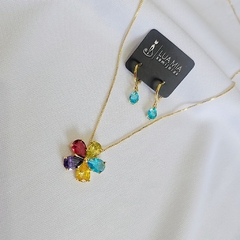 Colar Flor Gotas de Zircônias Coloridas Banho Ouro 18K - comprar online