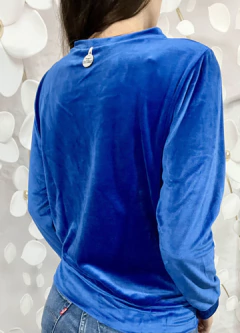 Buzo FLUFFY - Florencia Casarsa