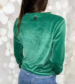 Buzo FLUFFY - Florencia Casarsa