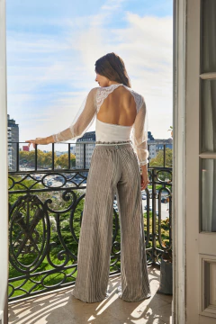 Pantalón BEE en internet