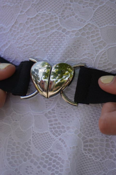 Cinturón HEBILLA CORAZON en internet