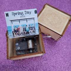 Caja musical BTS