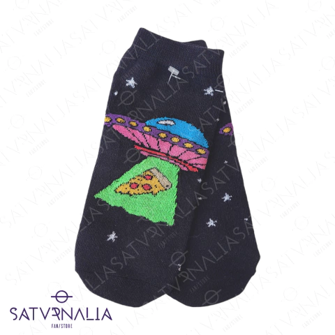 Medias alien loves pizza