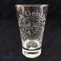 Vaso Dirk Gently's
