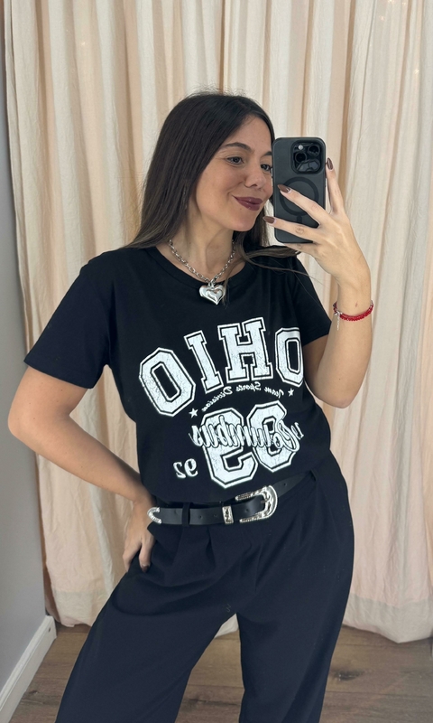 Remera OIHO (2100) (sin cambio) - comprar online