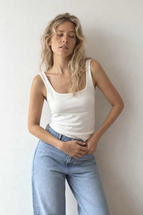 MUSCULOSA EDIT OFF WHITE - comprar online