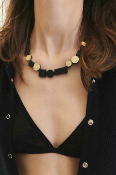 Imagen de Collar Bauhaus Round - Negro / Oro