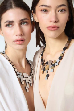 Collar Bauhaus Squares V - Plata/Oro/Negro en internet