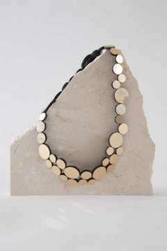 Collar Abstraction Small Metallics - Oro en internet