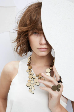 Collar Abstraction V Metallics - Oro - comprar online