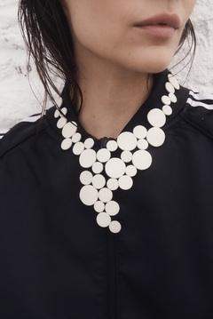 Collar Abstraction V Cuero - Blanco - Iskin Sisters