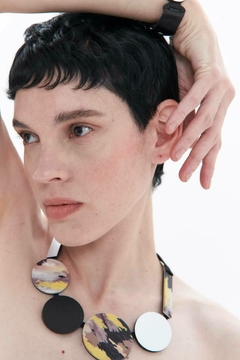 Collar Frame Circle Sky - Yellow